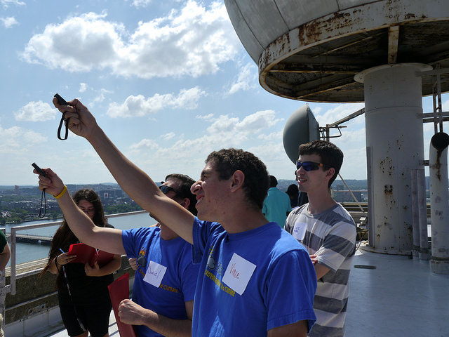 Students take atmospheric measurements on the roof of the Green Building. Credit: Mukund Gupta