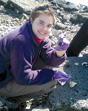 MIT/WHOI graduate student Karin Lemkau collected samples of oil from the Cosco Busan spill that remained on rocks in several locations around the San Francisco Bay area. She has been analyzing them to learn what happens to various chemical compounds in the oil after it is released to the environment. (Camilo Ponton, MIT/WHOI Joint Program)